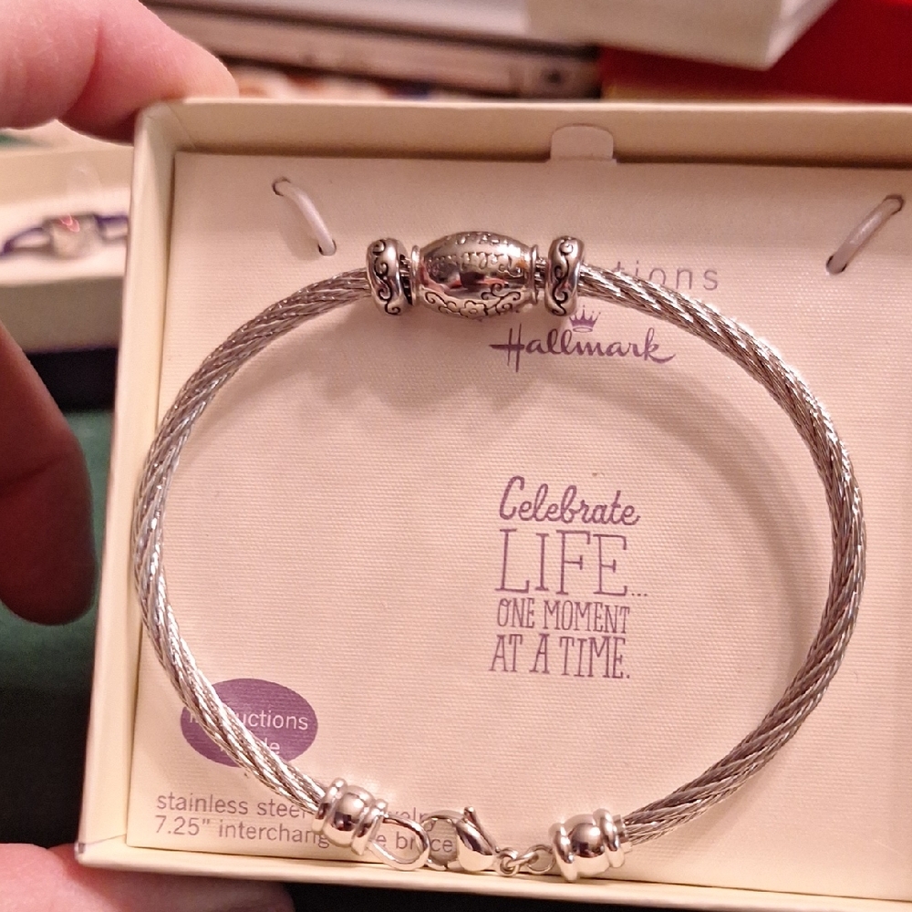 Hallmark Silver Twisted Bracelet